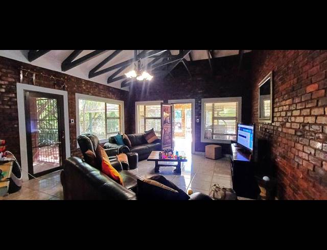 FARM FOR SALE IN MARKEN